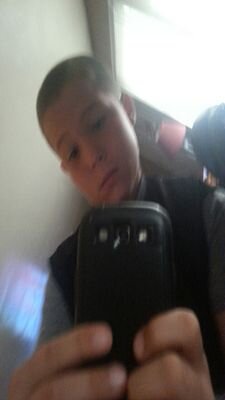 I play football and like pepperoni. I follow back also°·○●□■◇◆♧♣▲▼▶◀↑↓←→☆★@$!#/^&*(-)':;,?+×÷={[}] €£₩¥%~`¤_\|¡《¿》