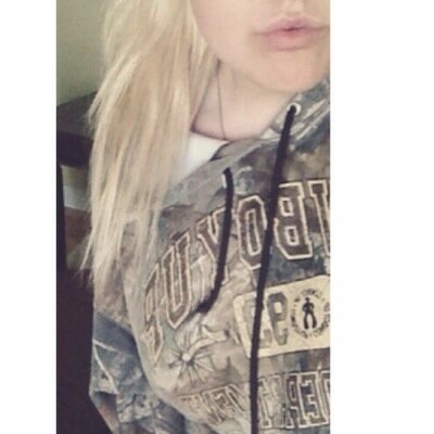 PrincessDiesel's profile picture. Just your average blonde haired, blue eyed farmers daughter, making a living by pulling tits and shoveling shit. Future paramedic.