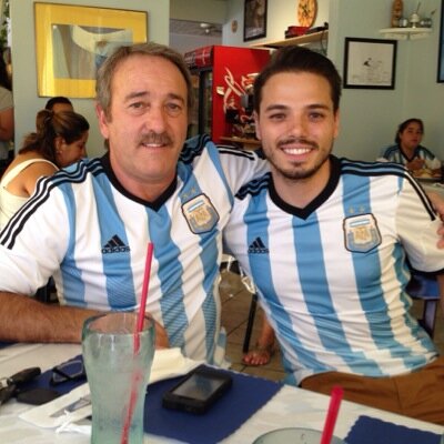 DavidVigodnier's profile picture. Just live happy!
LA all day!