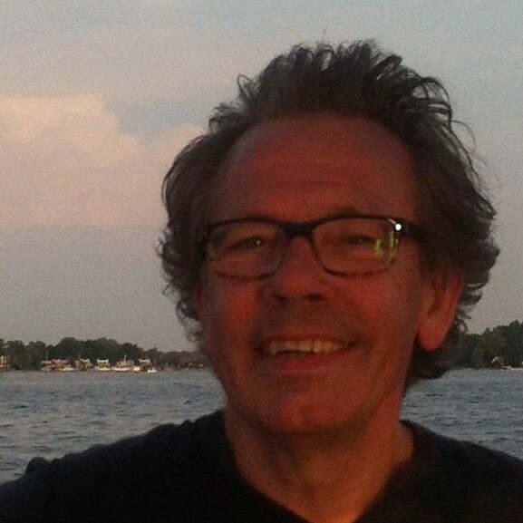  NVM makelaar | @Digimakelaars | ideeënmaker | stemacteur/voice-over | scouting | zanger |nieuwe media | Ameland | Indisch eten