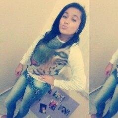 N.A.M.O.R.A.N.D.O  ^^ Eu Te Amuull Flor By: @_joycegabrielly