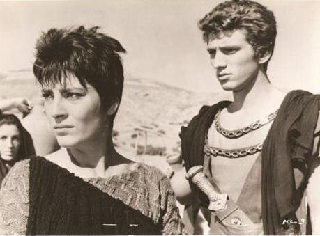 ubikincyrillic's profile picture. Likes Gustave Moreau.  La Grande Terreur.  Void.