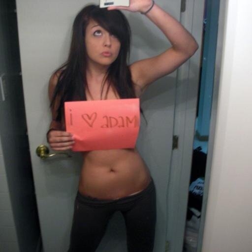Mon taff' c'est de vous donnez du plaisir messieurs 3 ;) ( mais tout as un pris bien sur ). Adam mon meilleur client devenu mon meilleur amour 3 Adam 3