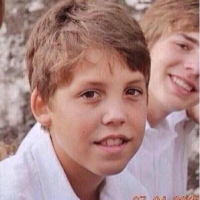follow @epikespinosa