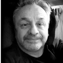 armandoccastro's profile picture. Periodista, Universidad Católica de Chile, editor del Diario de Cooperativa en dictadura.