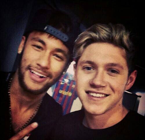 Follow me and I will follow!! I 3 Niall Horan and I love One Direction... ♥