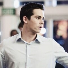 wowfxke's profile picture. if you read this that means we are now dating. you're welcome.