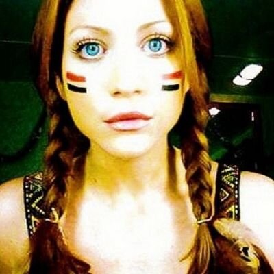 Beca stole my heart. @TheMitchellBeca is the babe. Bubbily redhead warning.