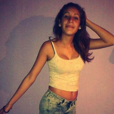 Hola Soy RE CELOSA CHAU.