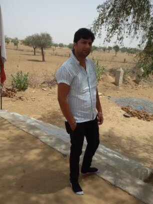 aloneboyshiv1's profile picture. 