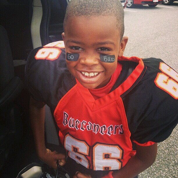 FOOTBALL_DW's profile picture. 