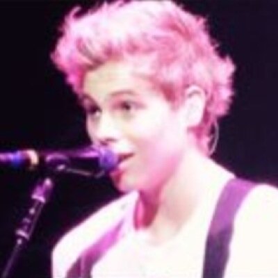 @lukespenguinns gave you this follow :)