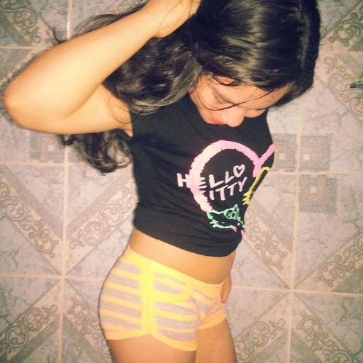 Quisiera quererte con #Sentimiento 
hacerte el amor con #Elegancia 
& seducirte con #Maldad ♡♡♡♡ 

#ARCANGEL #PRRRA *-*
seguime y te sigo :3 *oknadie* :c