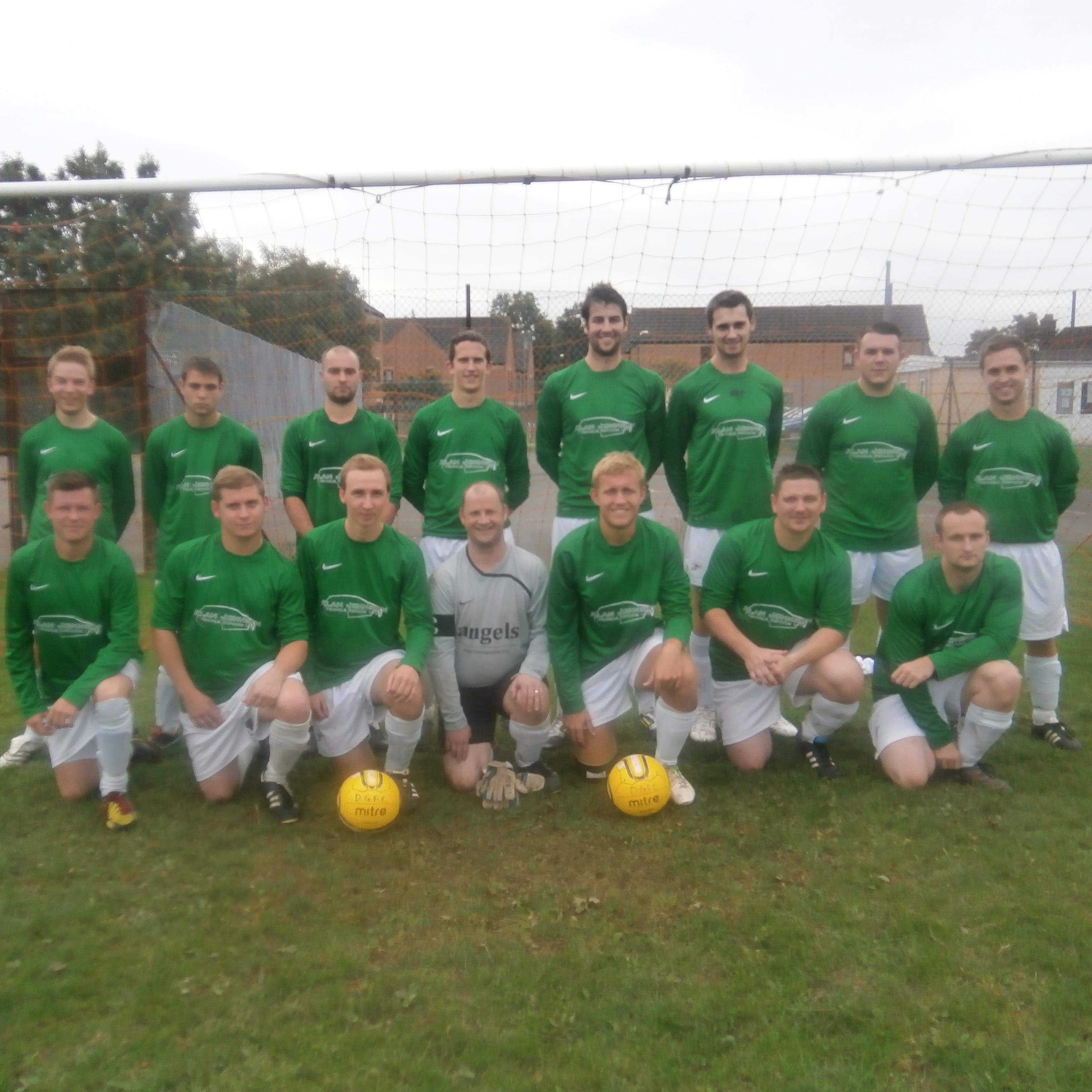 Dunton Green Football Club are an amateur football club based in a village located in the Sevenoaks District of Kent.