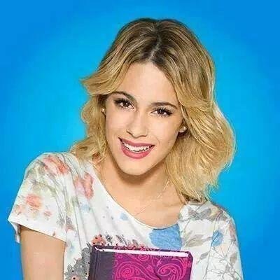 Tinista❤️ del corazon soy fans de mi idolaa @tinistoessel y de mi amix @meliitinistaaa All You Need Is Love αℓℓ yøu nεε∂ ιs ℓøvε  ♥ ♥ ♥
