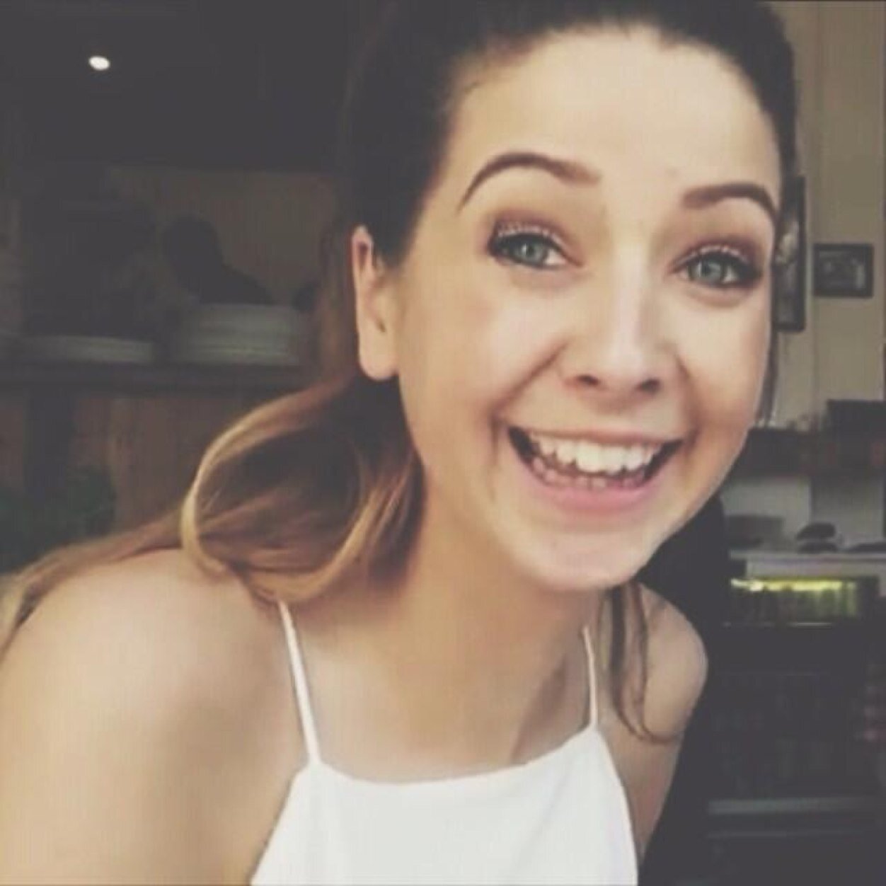 reminder that you are beautiful and lovely and always mean alot to someone. remember to smile because no one can ever replace you!