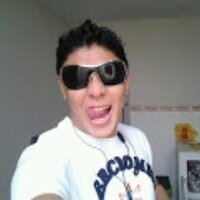 Esto de andar de fiesta en fiesta me encanta aunque la gente me critique
