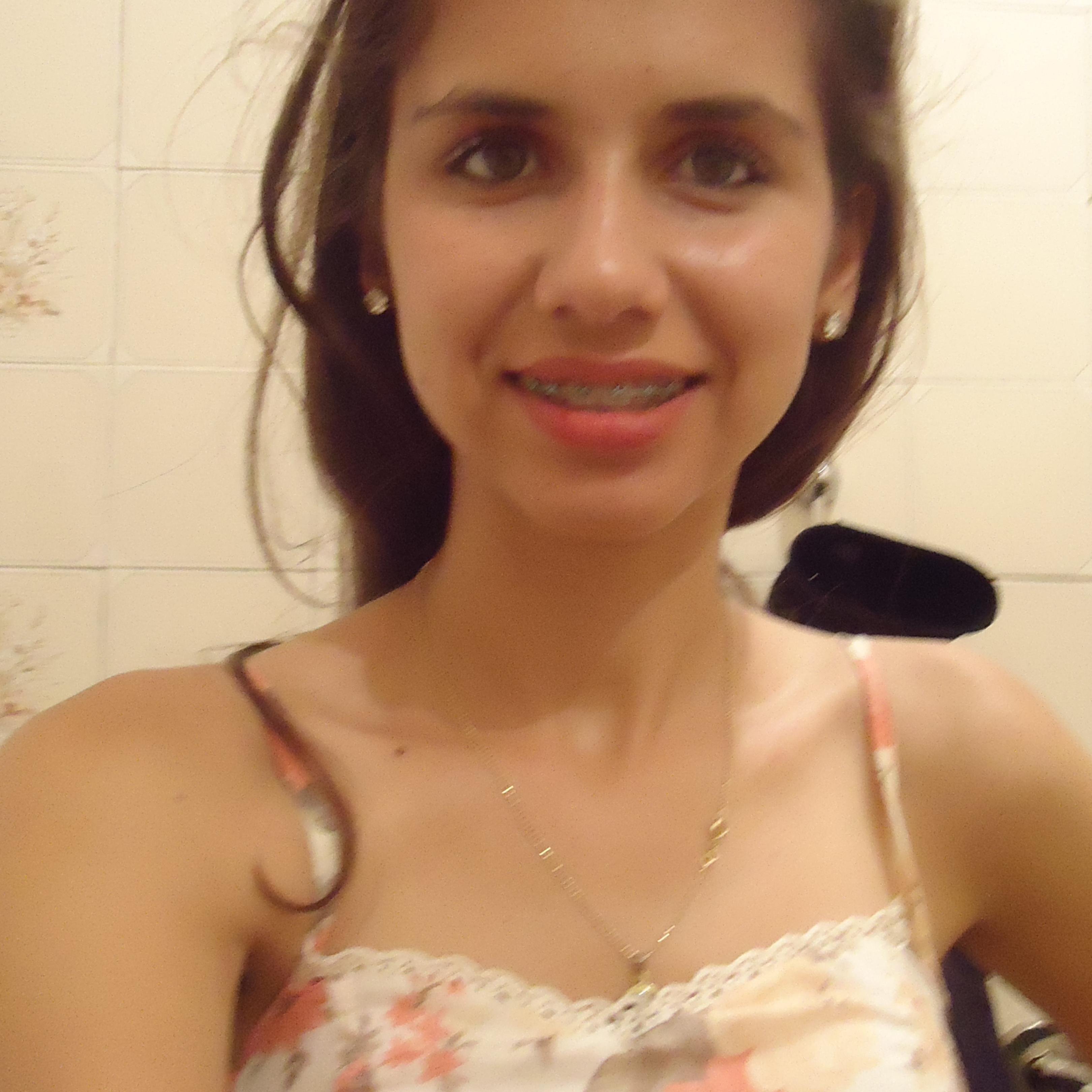 A vida e feita de sonhos . Conquiste dia apos dia cada degrau que um dia vc chega la