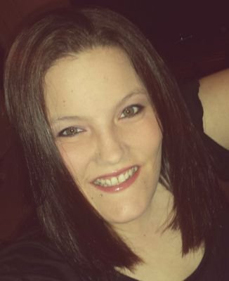 I'm a 26 yr old mother of a 9 yr old. I work at a nursing home and love it.