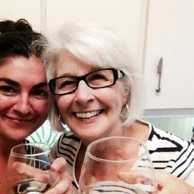 lovetohearit's profile picture. 