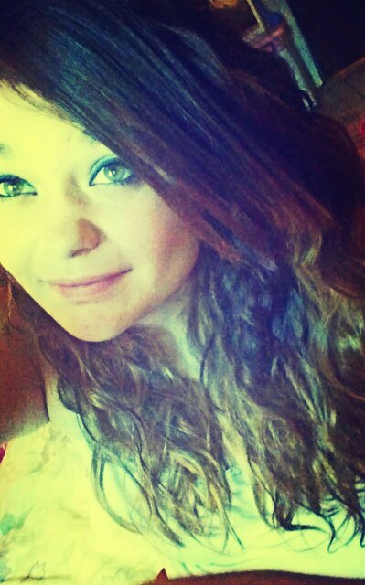 im 17. music is my life. i love black veil brides, three days grace, falling in reverse, train, ect. anything you wanna know message me
