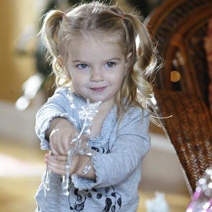 Daughter of @boobearfalsex and @boyfake_rp