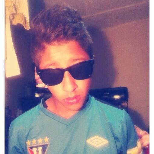 Yo trabajo de dj en tomorrowland ajaj :33 !