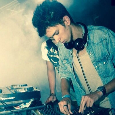 Italian Dj and Producer : http://t.co/QUCkpYlYI3
