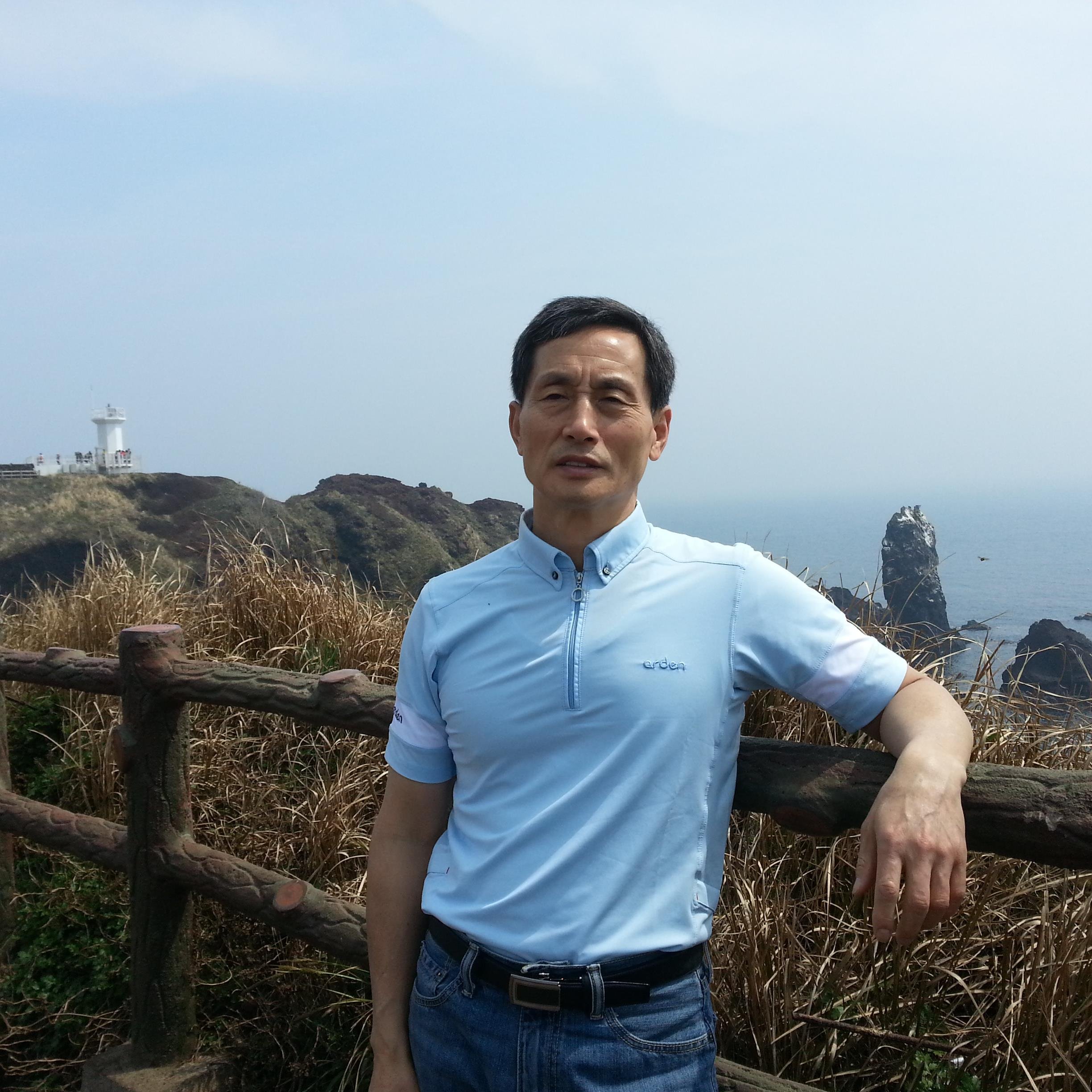 ㅇ 자전거 매니아/자전거 출퇴근/자전거로 달린거
   리 80,000Km/매년1만킬로 타기 도전
 
ㅇ사회복지사/ 어려운 이웃의 도우미 

ㅇ100% 맞팔률 보증
