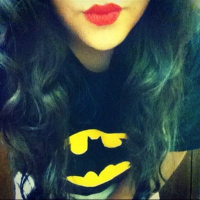 Florence_Vd's profile picture. Dreamer.Lover.Writer.Artist in progress.Comic Girl.And secretely Batgirl.