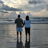 Julie Russo (@julierusso945) Twitter profile photo