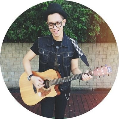 Official Fanbase Brandonator from Madiun. Always Support @brandonicholas @LightsOnJKT @LIONS_ID♥ Followed by him [19-04-2014 at 15.44]