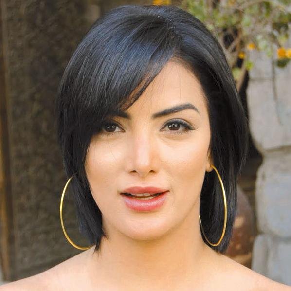 Official Twitter of The Egyptian actress
فنانه مصرية إماراتيه
و هذا حسابي الرسمي و الوحيد علي تويتر
مصر / الأمارات