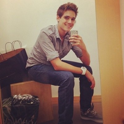 Daniel Miller {Roleplayer} | I Go Too Iridium High School | Single | In Shark Swim Team |