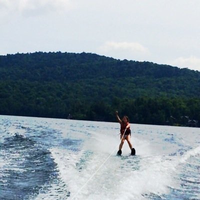 bluewavegurl16's profile picture. 