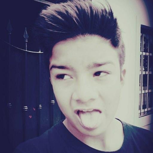 Eres mi droga y me causas Efecto♥♪

Seguime y te sigo