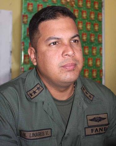 SaulMedinaRz's profile picture. Es curioso uno cierra los ojos y el mundo desaparece... Ser felizy hacer feliz a la gente es mi hobbie favorito.