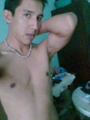 Todo lo que hay de bello en el hombre pasa y no dura.