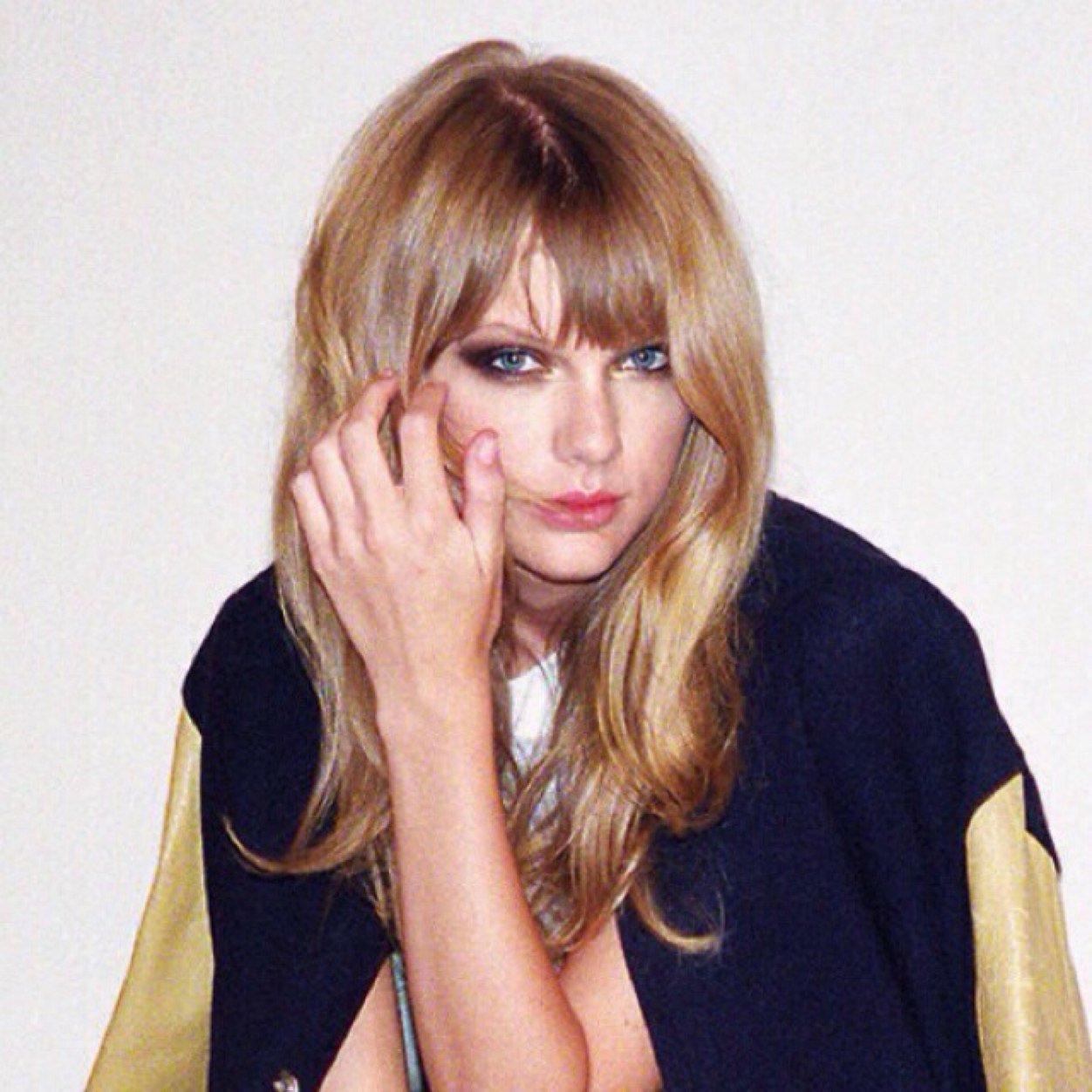 im gonna be inactive for a while loves ill be back soon love y'all byeee