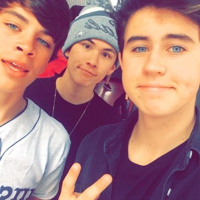 follow @camscheeks shes amazing ❤️