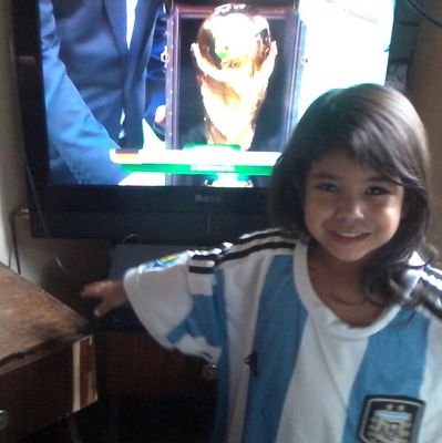 angeld003's profile picture. 💪