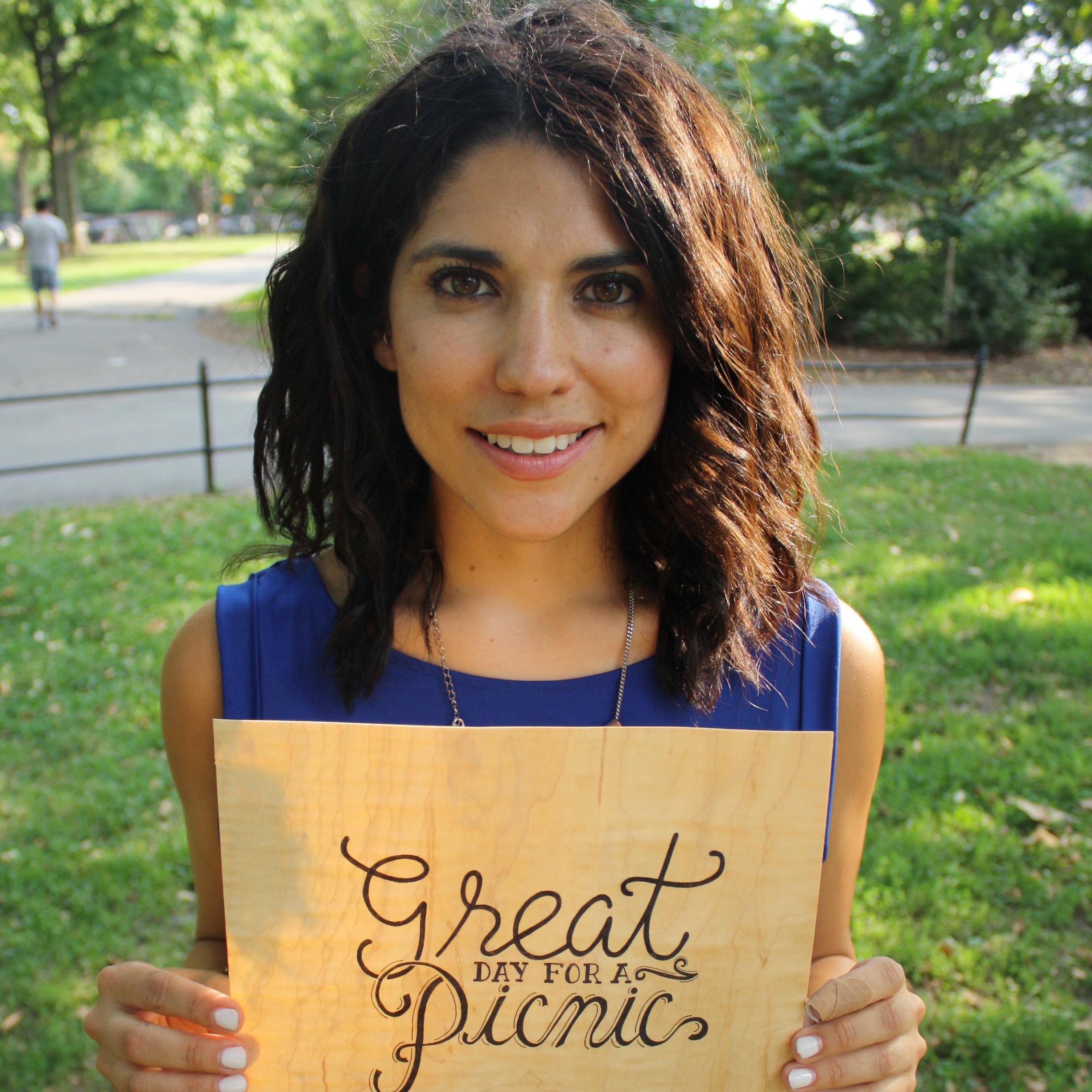 Lover of mixtapes and picnics.