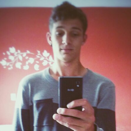 I close my eyes for the world, but I'm fly in my dreams!