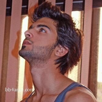 ‏‏♥ ‏

كثيرون من هم على قيد الحياة 
لكن قليلون من هم على قيد الانسانيہ ♡'̣