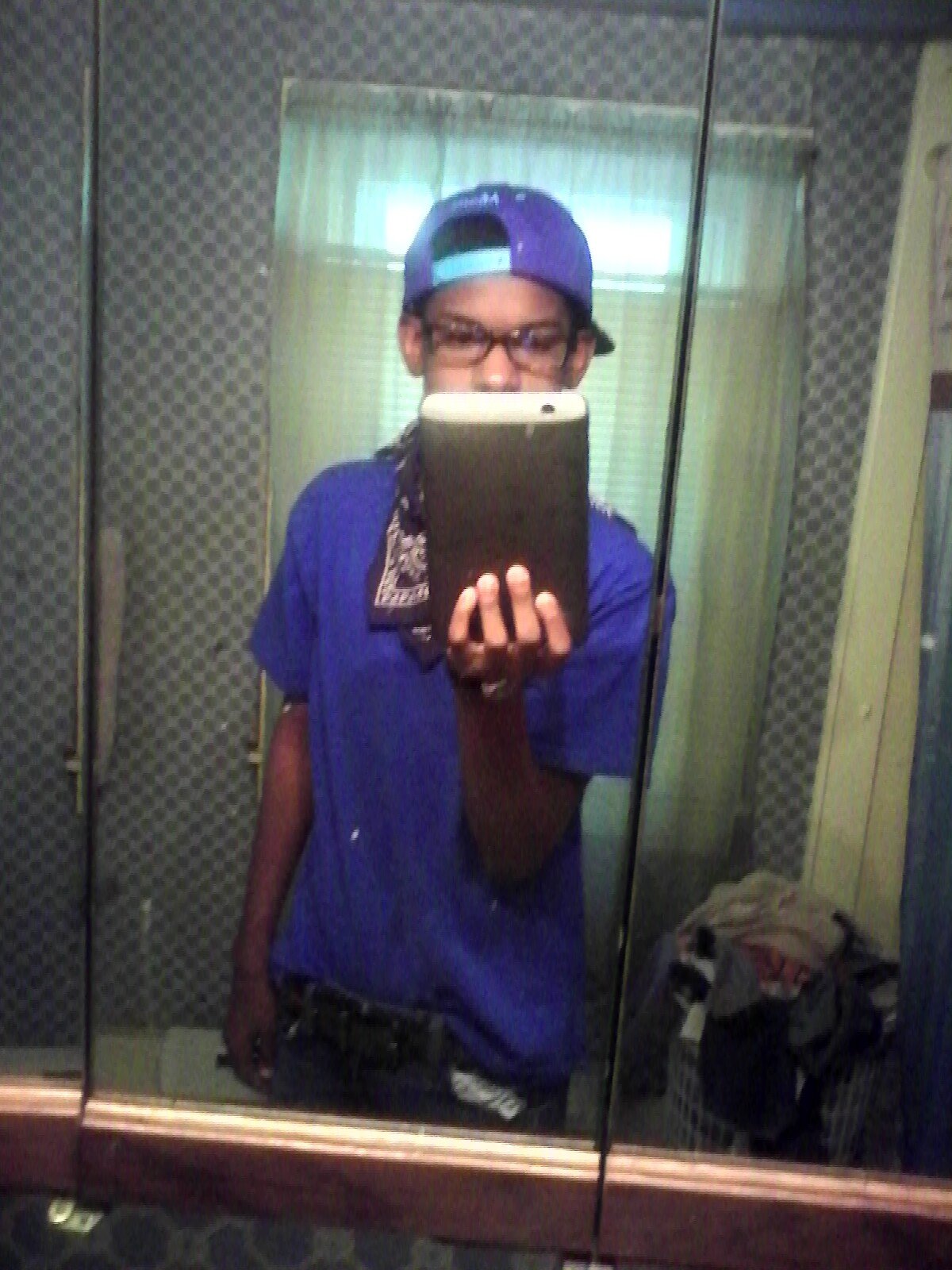 I am a gamer, i luv to rap. And i love to play halo 1, 2, 3, reach,and 4