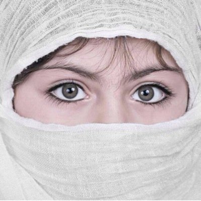 وما انا إلا فٺااِھ لذيذة الملامح ، احمل بصدري حناان امي ، وكبرياء ابي ، و اهٺمَ بمن يہتم بي دائما♡”و هلاليه ملكيه تدخل خاص بلوك