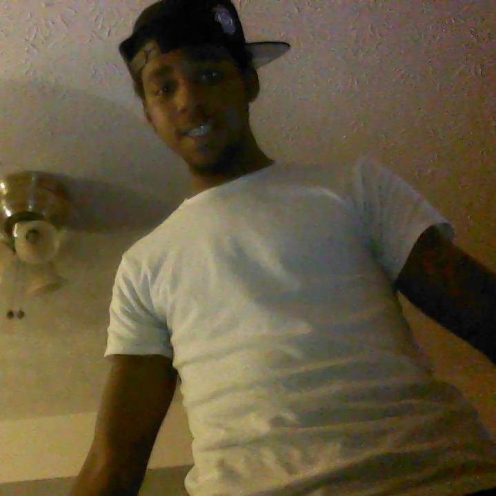 YRN,all bout the Benjamin s  RIP -quez RIP -mom rip-papa  zone3 -JBS 4sb foreva AtL raised
