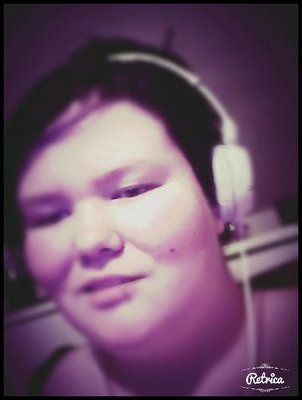 Hi, I'm a singer song writer trying to become famous, I'm 15, I have a youtube account too!Follow