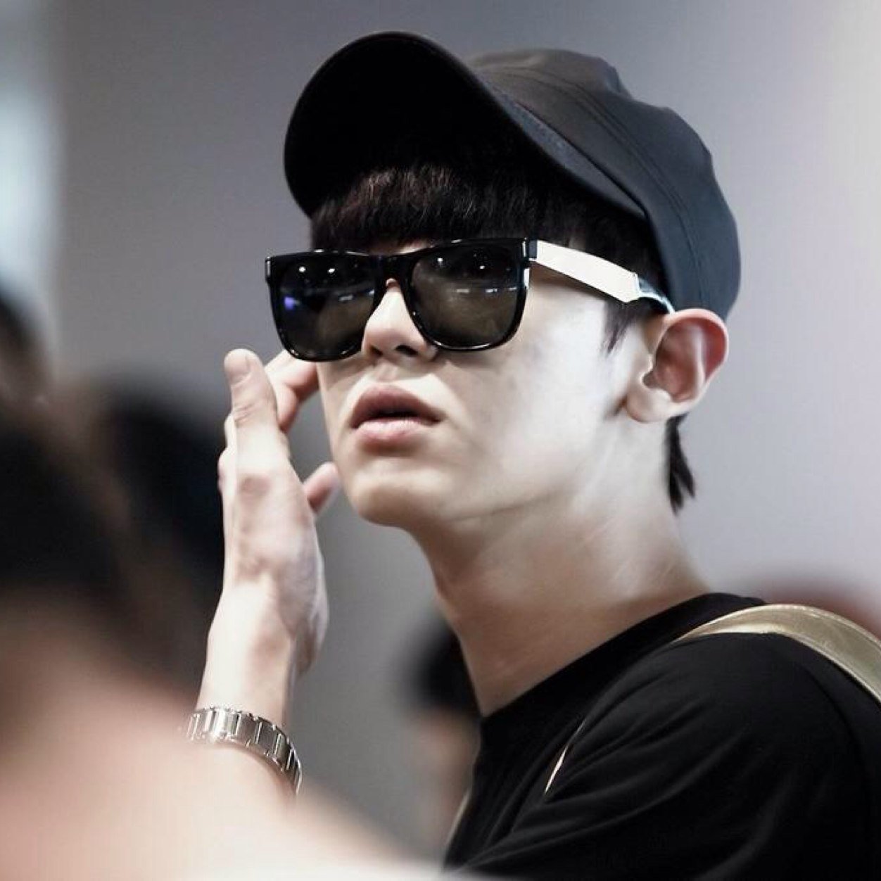[V] ♕ EXO-K Lead Rapper Park Chanyeol #92liner ♕ Specialties: guitar, drum, bass, rapping and acting ♕ Cold than any ice