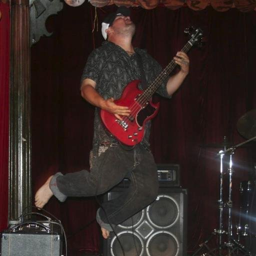 tonyvst's profile picture. Landscape designer,Music Producer,Musican
I play bass for One World Revolution
make beats,Record bands,Cook .. any thing else just ask